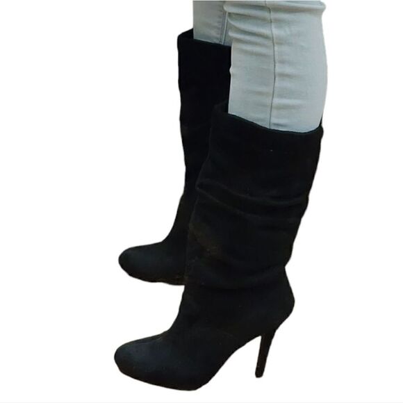 Black suede mid calf heeled booties - Picture 4 of 8